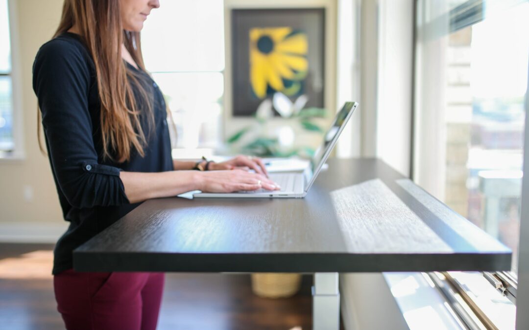 Standing Desks: Examining the Pros and Cons